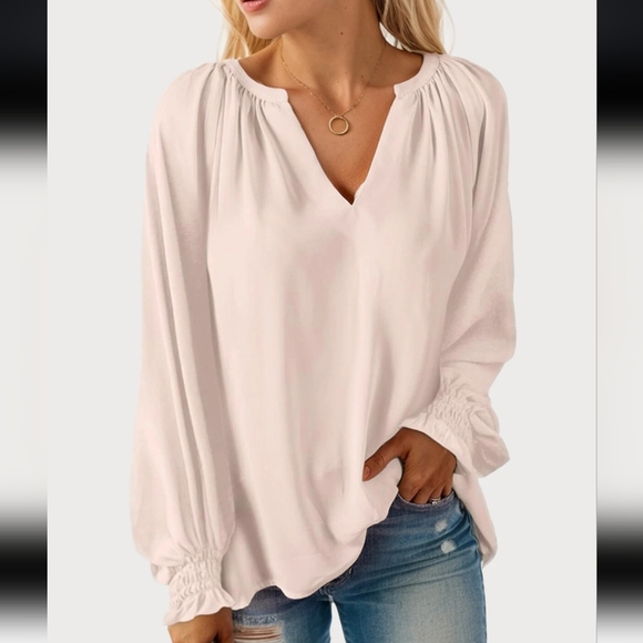 ❤️Elegant light Pink Blouse - Picture 4 of 10